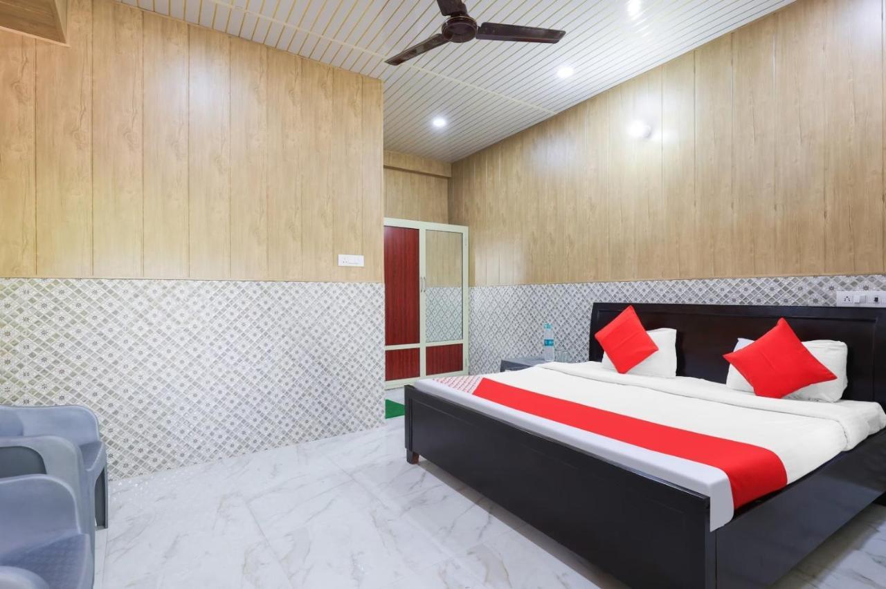 Hotel Chitrarth & Party Lawn Haldwāni 外观 照片